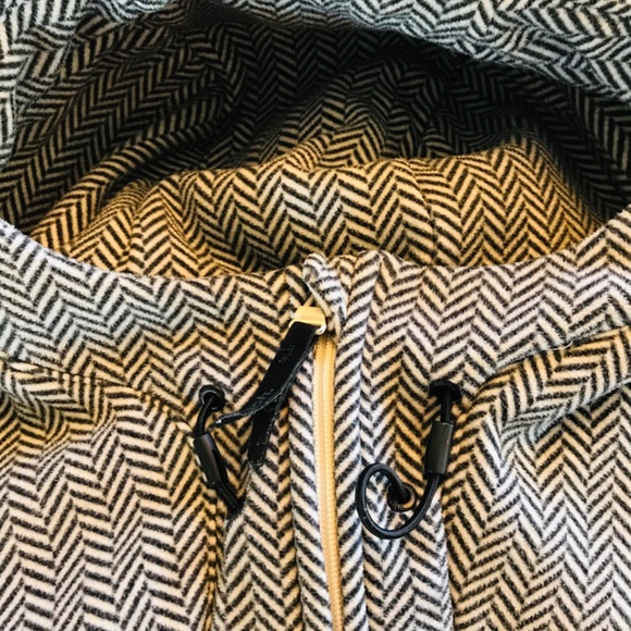 Bench jacket with hood womens size XS black/white thumb holes equestrian riding - Picture 5 of 8